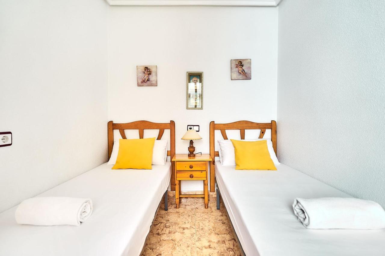 Espanhouse David 2 Bedroom Apartment Torrevieja With Pool エクステリア 写真